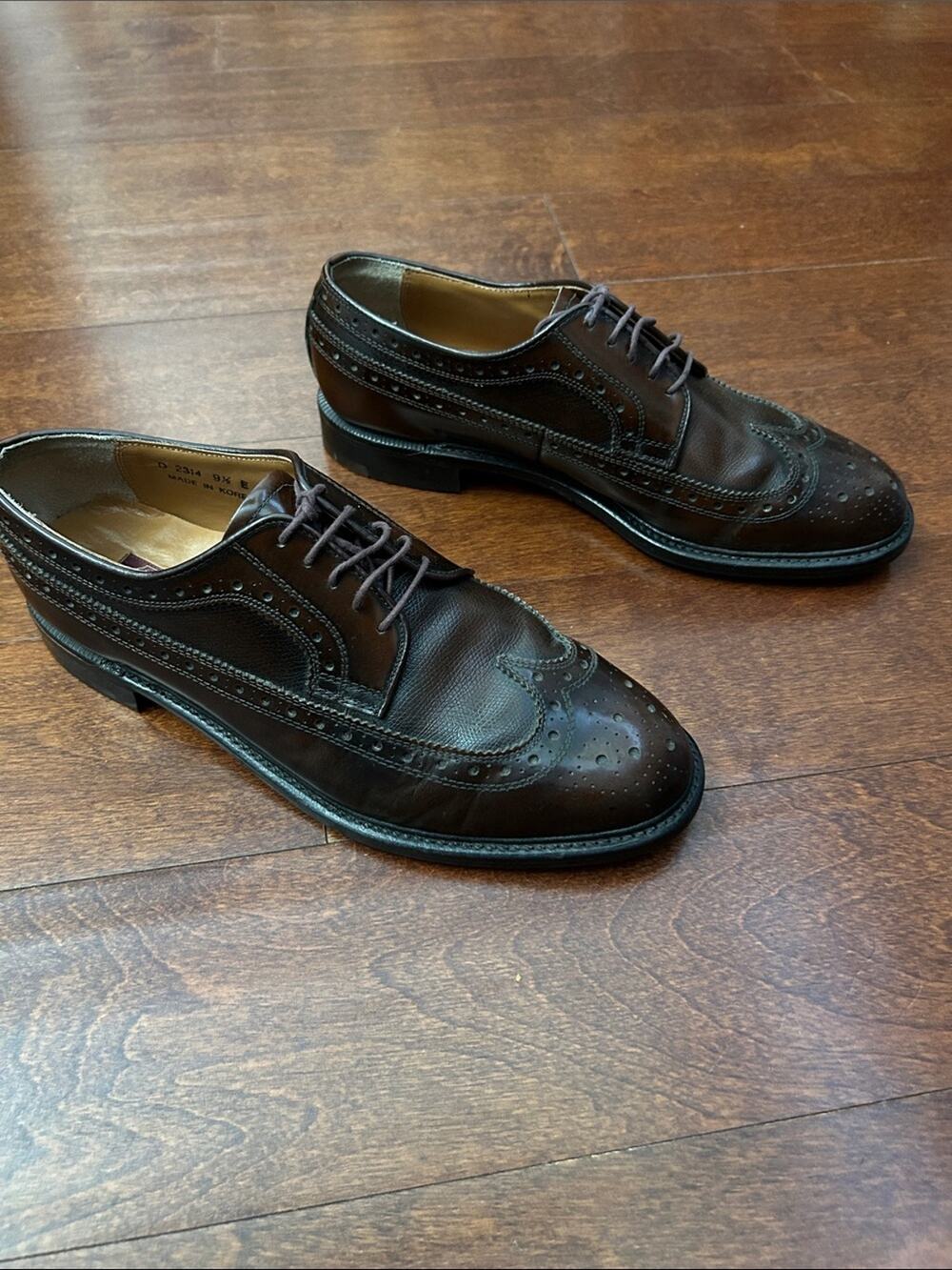 Men’s Esquire Korean Brand Brown Wingtip Oxford Dress Shoes, Size 9.5 E